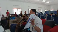Rahmat memberi keterangan dalam pertemuan dengan aparatur wilayah Ujungberung