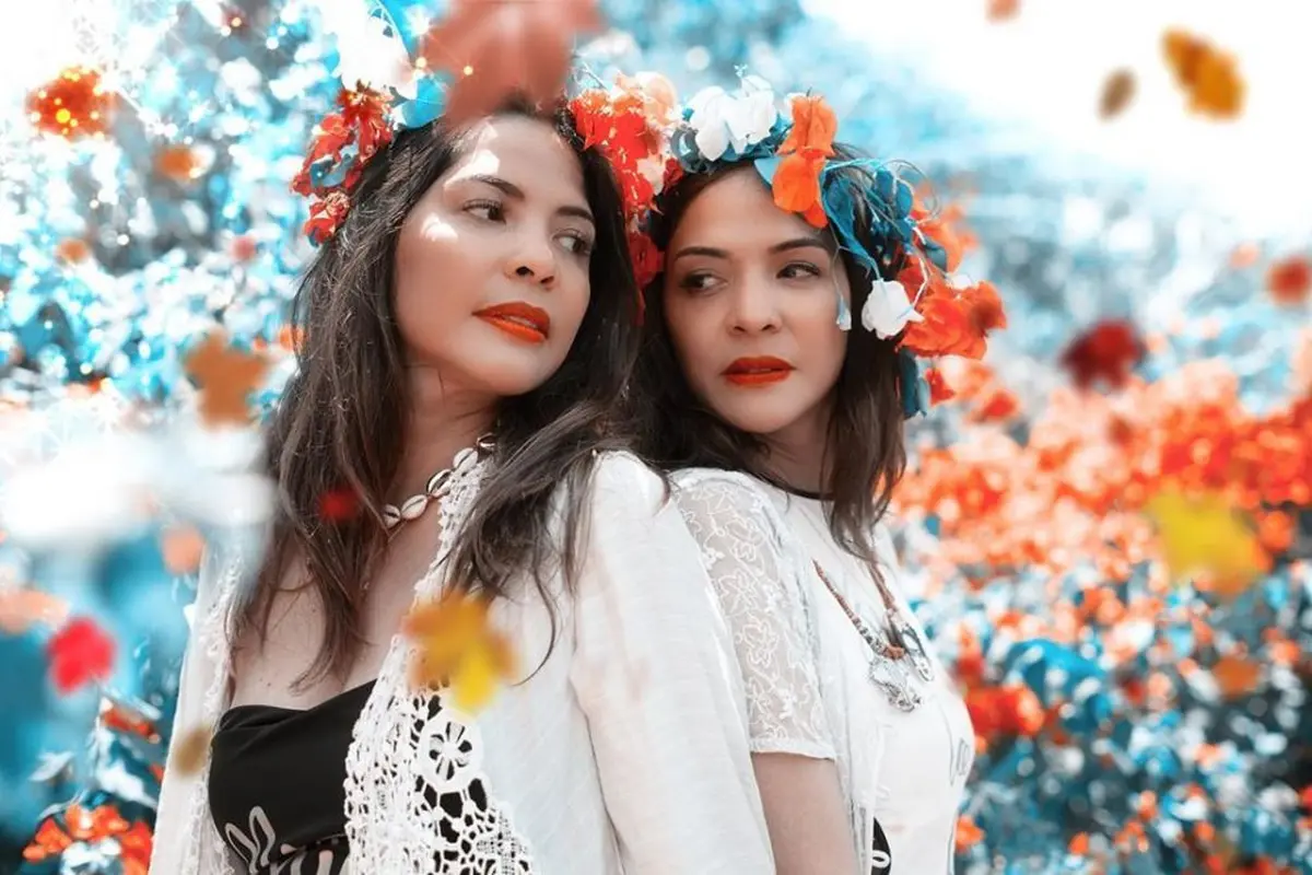 Fimela Awards Fashion Designer of The Year: Amanda dan Janna Soekasah, Gaungkan Pelestarian Alam dan Budaya Indonesia Melalui Fashion