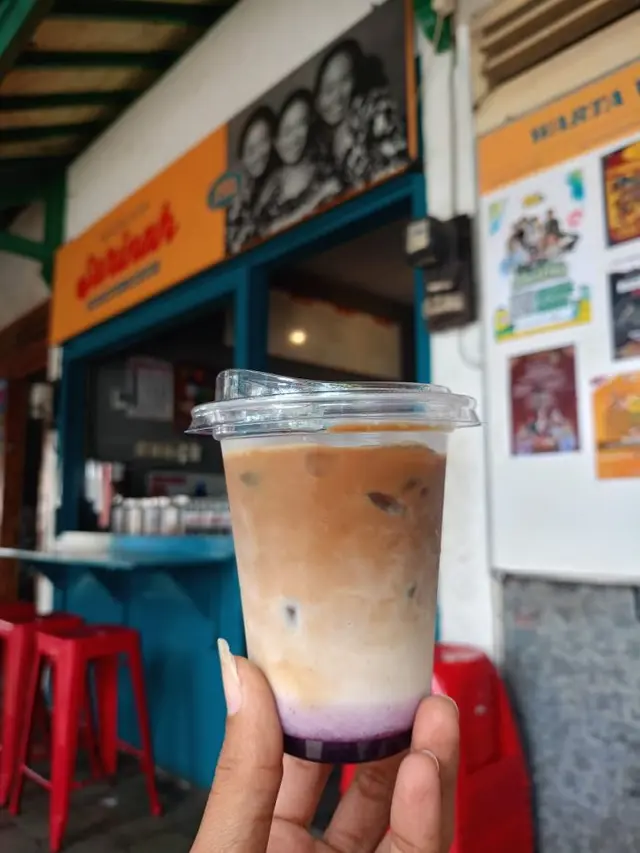 Kopi Blueberry ala Kedai Kopi Sarinah, Purwokerto.