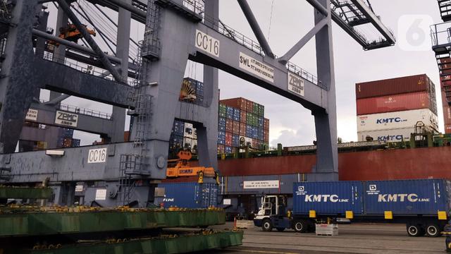 FOTO: Neraca Dagang RI Mei 2021 Surplus USD 2,36 Miliar