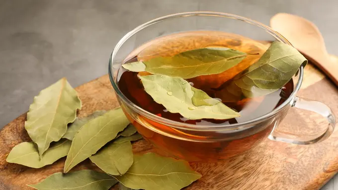 teh daun salam jahe