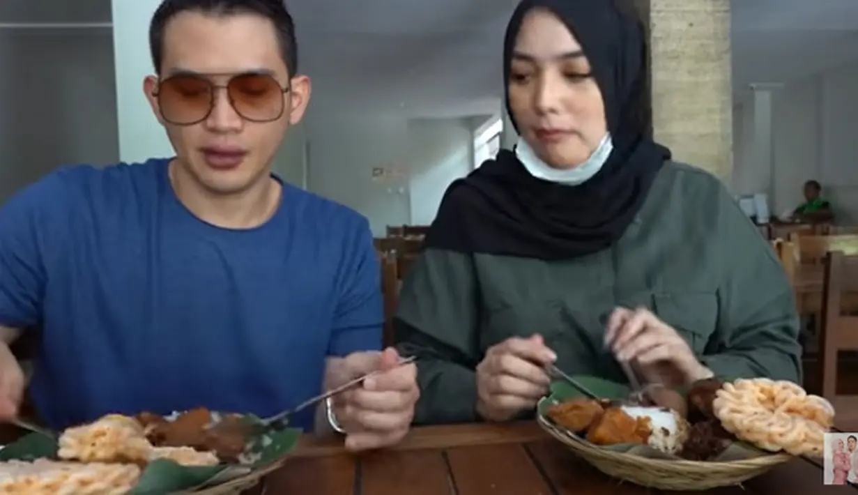 Citra Kirana dan Rezky Aditya (Youtube/Ciky Citra Rezky)