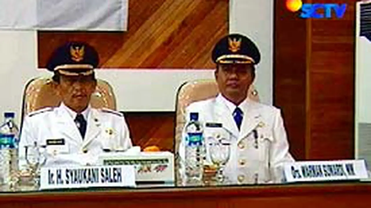 040805bBupatibengkulu.jpg