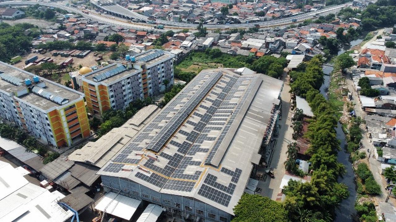 Mengurangi 685 Juta Kg Emisi Karbon dengan Solusi PLTS Atap Tanpa Investasi
