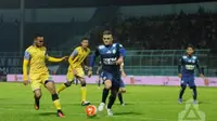 Arema Cronus ditahan imbang Barito Putera 0-0 pada pekan ke-12 Torabika Soccer Championship Presented by IM3 Ooredoo di Stadion Kanjuruhan, Malang, Selasa (26/7/2016). (indonesiansc.com)