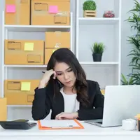 Faktor penghambat bagi bisnis yang baru merintis. (Foto: Freepik/jcomp)