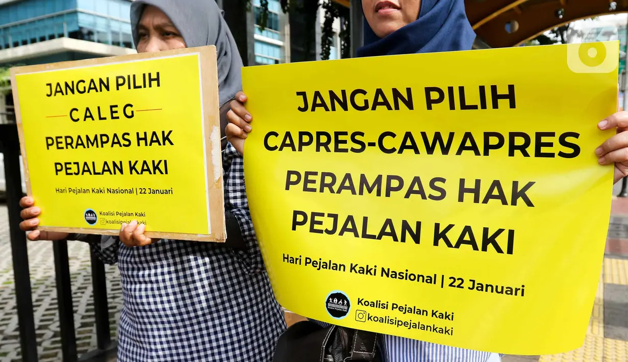 Aksi ini juga dilakukan untuk memperingati peristiwa kecelakaan maut yang menewaskan sejumlah pejalan kaki di kawasan Tugu Tani, Jakarta Pusat. (Liputan6.com/Herman Zakharia)