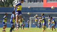 Persegres Gresik United (ANTARA FOTO/Ari Bowo Sucipto)