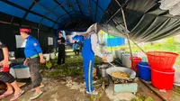 Tagana Kota Depok Sediakan Ribuan Nasi Bungkus untuk Korban Bencana Alam di Sukabumi