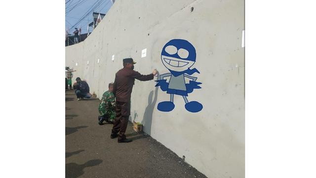 6 Editan Foto ala Netizen di Coretan Tembok Ini Kocak