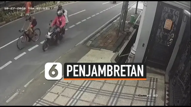 VIDEO: Pesepeda Babak Belur Jadi Korban Penjambretan