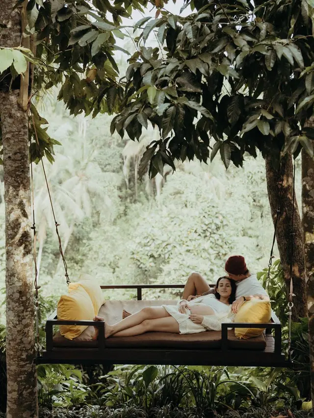 Jelang Melahirkan, Ini 6 Potret Maternity Shoot Anak ke-3 Dahlia Poland