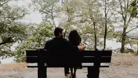 Kencan Sesuai Zodiak: Temukan Cara Romantis Menyenangkan Pasangan