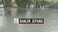 BMKG Jepang mengumumkan peringatan bencana berbahaya akibat hujan deras dan banjir yang terjadi di Kyushu. BMKG mengimbau warga untuk segera dievakuasi.