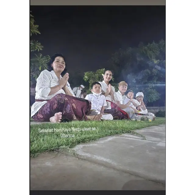 Potret 6 Artis Rayakan Nyepi 2024, Mahalini Raharja Ditemani Rizky Febian