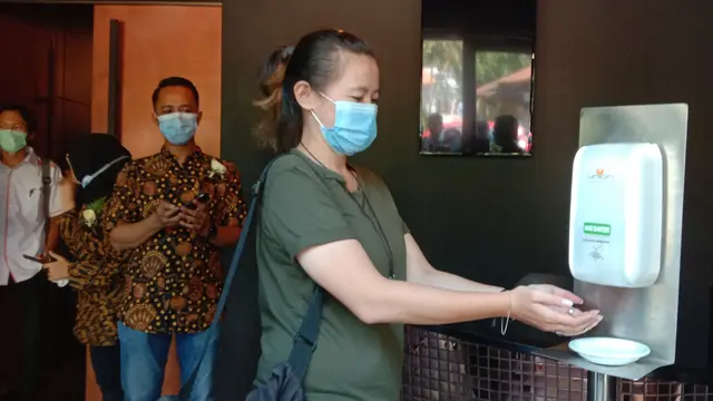 Memasuki era kenormalan baru, lokasi wisata dan hotel di wilayah Anyer, Kabupaten Serang, Banten, mulai bergeliat. (Yandhi Deslatama/Liputan6.com)
