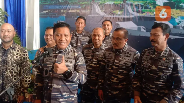 Wakasal, Laksamana Madya TNI Ahmadi Heri Purwono, Jelaskan Strategi Memenuhi Alutsista TNI AL. (Jumat, 09/12/2022). (Yandhi Deslatama/Liputan6.com).