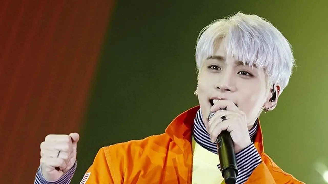 [Bintang] Tempat Penghormatan Jonghyun SHINee, Ini Pesan Menyentuh Agensi
