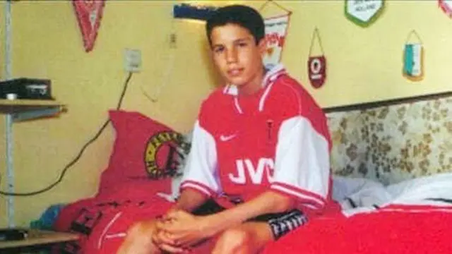 Robin van Persie Kecil