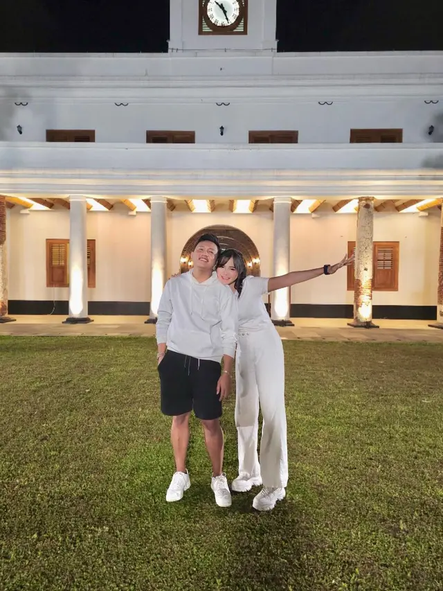7 Potret Bella Bonita Kekasih Baru Denny Caknan, Sudah Move On dari Happy Asmara