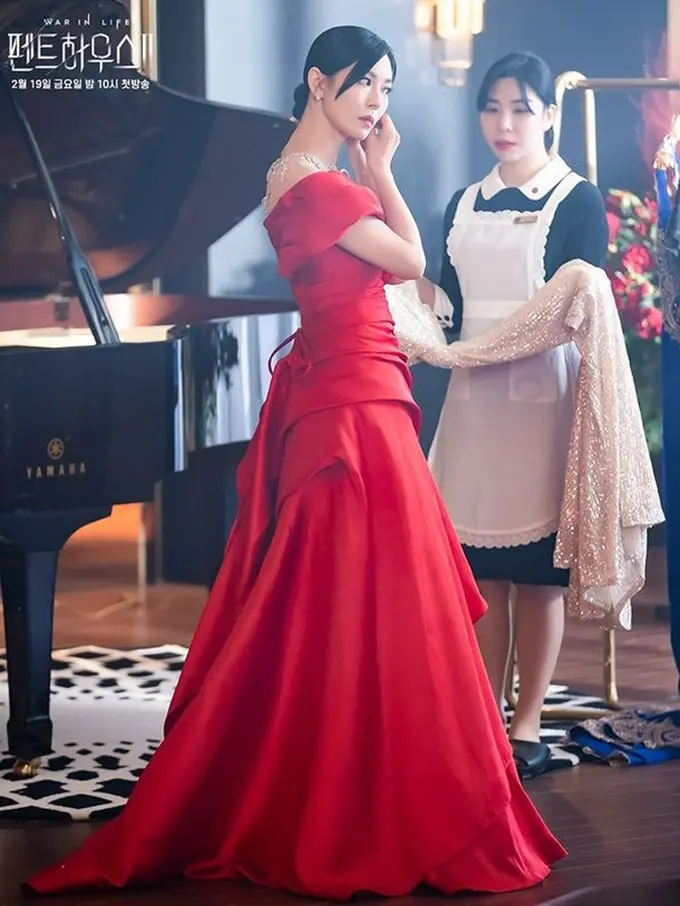 Tren Gaya Rambut Hitam Para Aktris Korea di Drama Terbarunya, Cantiknya Timeless