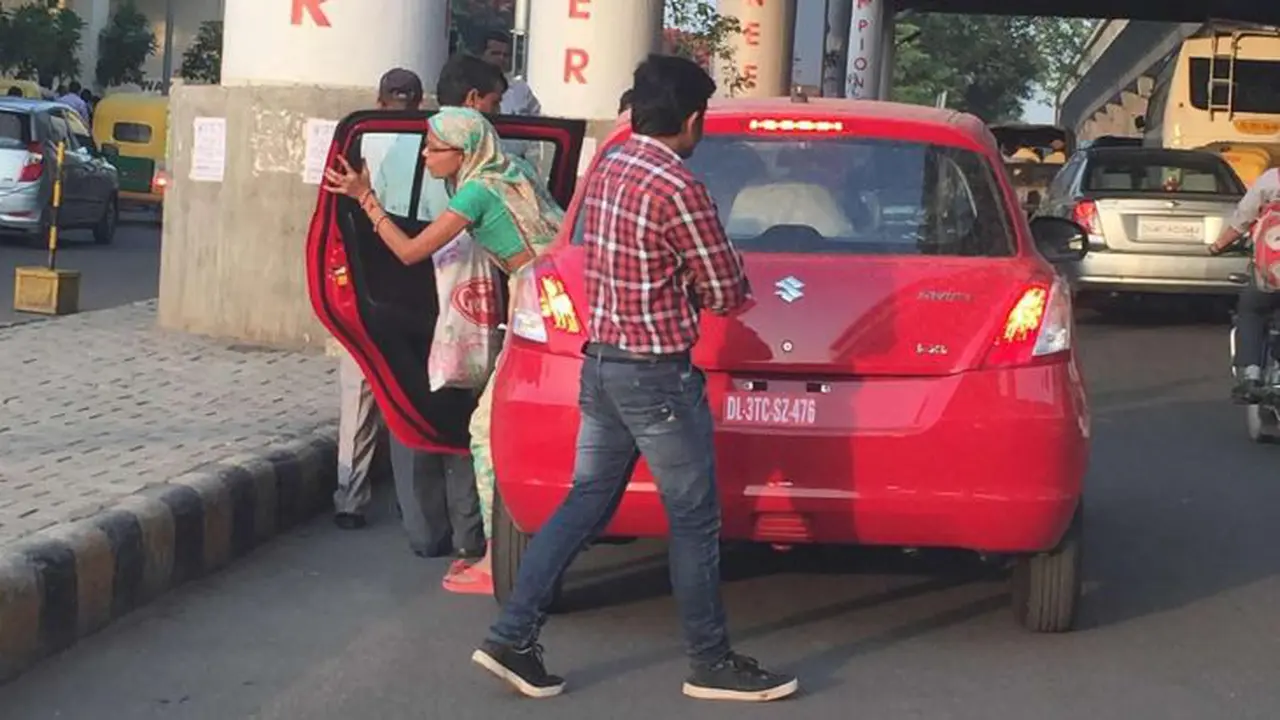 Suzuki Swift Ini Jadi Taksi Gelap Saat Akan Dikirim ke Konsumen