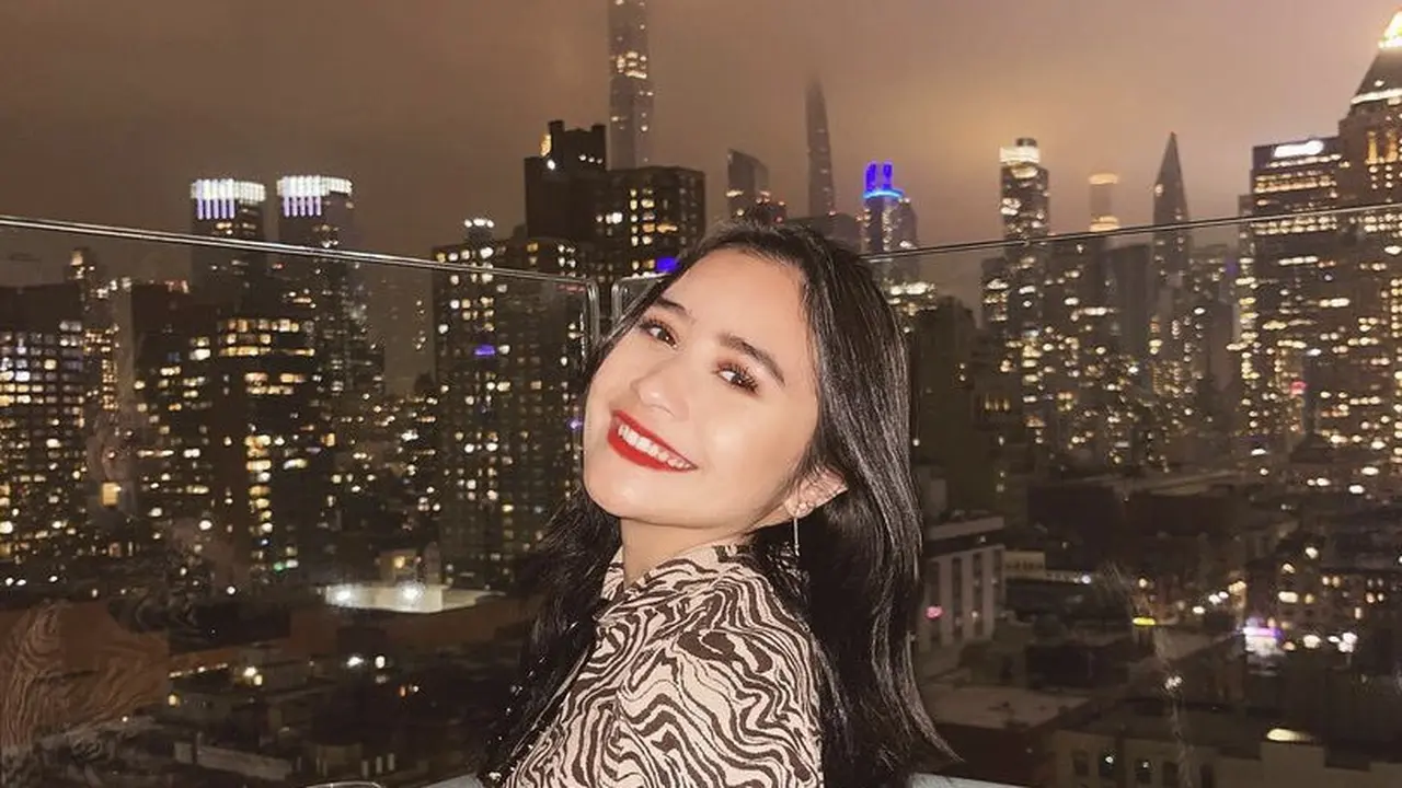 Penampilan Selebritis Indonesia Rayakan Tahun Baru bersama Keluarga