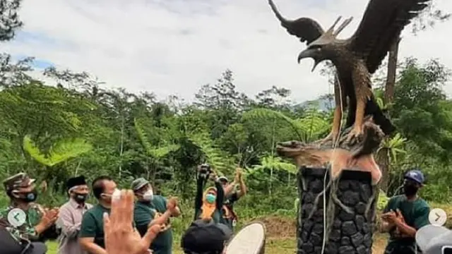 Tugu Elang Jawa