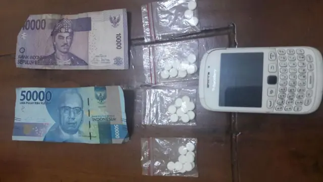 Barang Bukti Pil Koplo yang diedarkan ke kalangan remaja. (Foto: Liputan6.com/Polres Kebumen/Muhamad Ridlo)