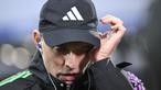 Nasib pelatih Bayern Munchen, Thomas Tuchel tengah di ujung tanduk imbas tiga kekalahan beruntun yang diderita dalam tiga laga terakhir di semua kompetisi. Bayern Munchen pun harus siap-siap tanpa gelar pada musim 2023/2024. Sosok paling bertanggung jawab atas hasil minor Die Rotten tak lain adalah pelatih Thomas Tuchel. Kabarnya, beberapa nama pelatih telah masuk radar manajemen Bayern Munchen untuk menggantikannya. Seperti 4 pelatih berikut ini. (AFP/Ina Fassbender)
