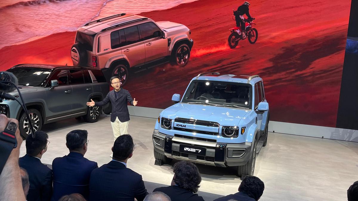 iCAR V27 Setir Kanan Resmi Debut di Beijing Auto Show 2026, Ini Perbedaannya dengan V23