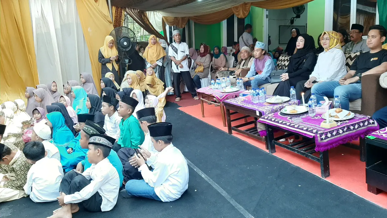 Milenial Golkar mengajak anak yatim doakan almarhum BJ Habibie.