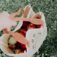 Ilustrasi&nbsp;cara mengurangi sampah plastik/Copyright unsplash/Priscilla Du Preez