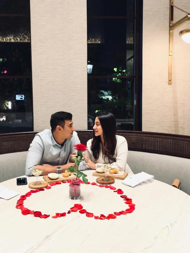 Umumkan Kehamilan, Ini 7 Potret Mesra Ali Syakieb dan Margin Wieheerm Usai Menikah