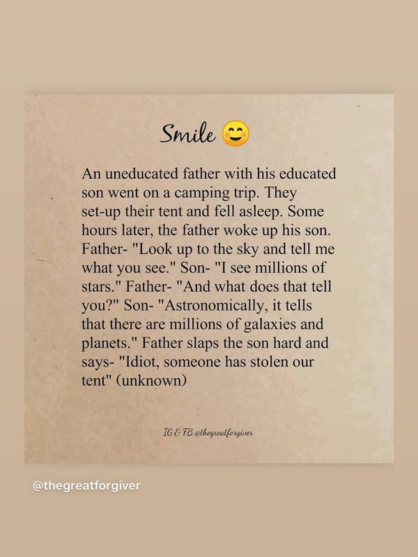 Unggahan Engku Emran terkait senyuman (Instagram Stories)