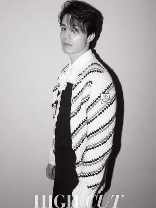 Sebelumnya, ia berusaha untuk tak membicarakan kepada para fansnya. Namun semakin lama ia pun tak kuat memendamnya seorang diri. Awalnya, ia ingin terlihat sehat-sehat saja di hadapan para penggemarnya. (Instagram/leedongwook_official)