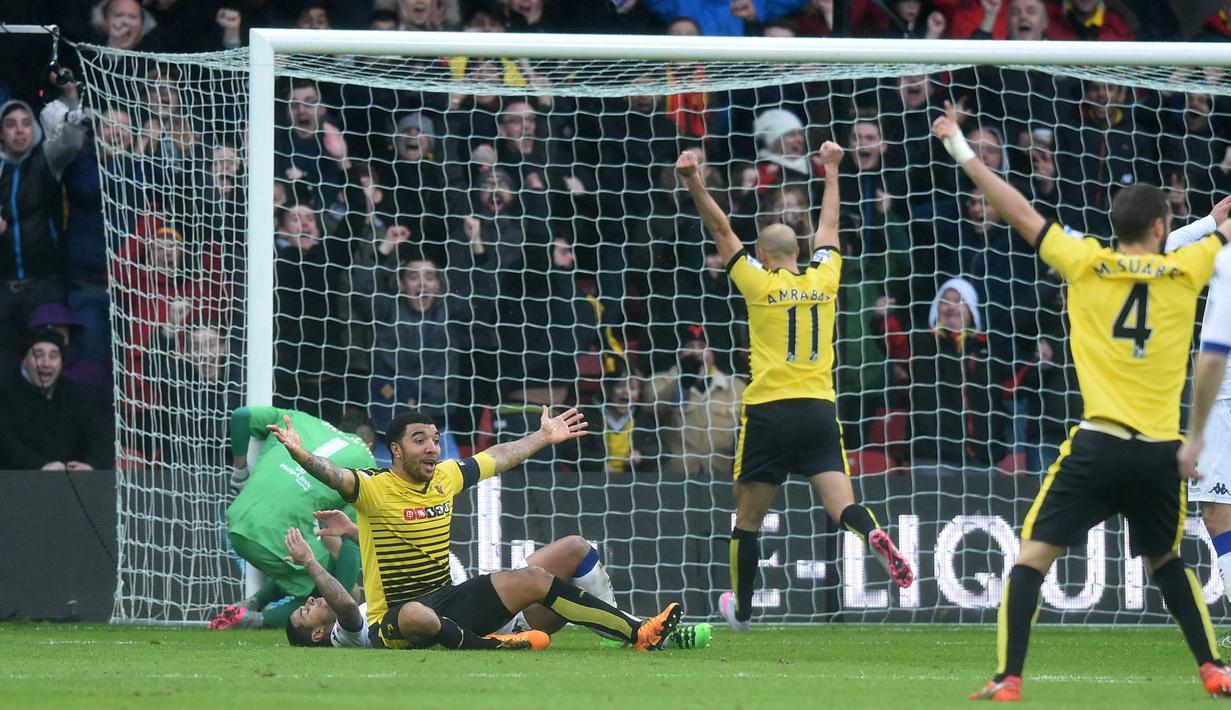 Pemain Watford merayakan gol ke gawang Leeds United pada putaran kelima Piala FA di Stadion Vicarage Road, London, (20/2/2016). (AFP/Olly Greenwood)