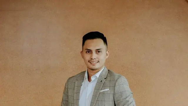 Makin Macho, Ini 6 Potret Terbaru Fadel Islami Suami Muzdalifah yang Kini Berkumis