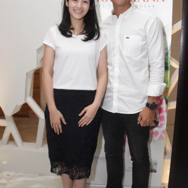 Terpaut Usia Jauh, 6 Pasangan di Film Indonesia Ini Sukses Memikat Hati Penonton