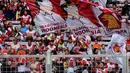 Bendera bergambar Ketua Dewan Pembina Partai Gerindra juga terus dikibarkan para kader dan simpatisan saat kampanye di Stadion GBK Jakarta (Liputan6.com/Helmi Fithriansyah)  