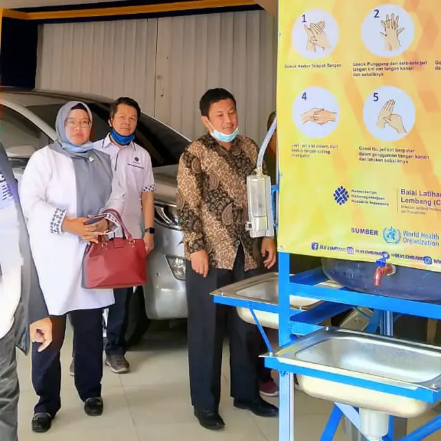 Cegah Penyebaran Covid-19, Kemnaker Distribusi 20 Unit Wastafel Portabel   
