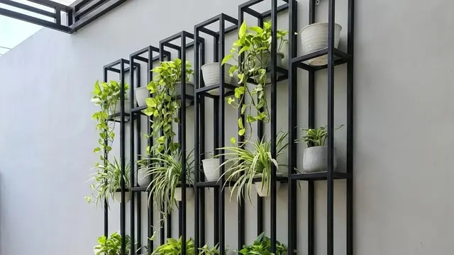 Model Teras Minimalis Modern dengan Tanaman Pot Monokrom