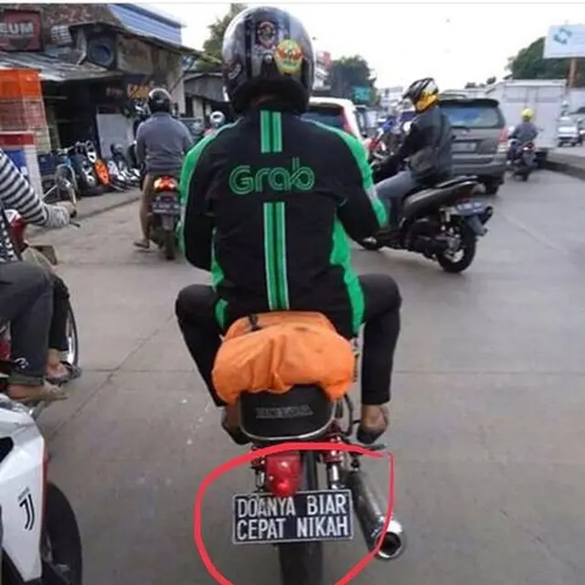 Pelat nomor ojol yang bikin ngakak
