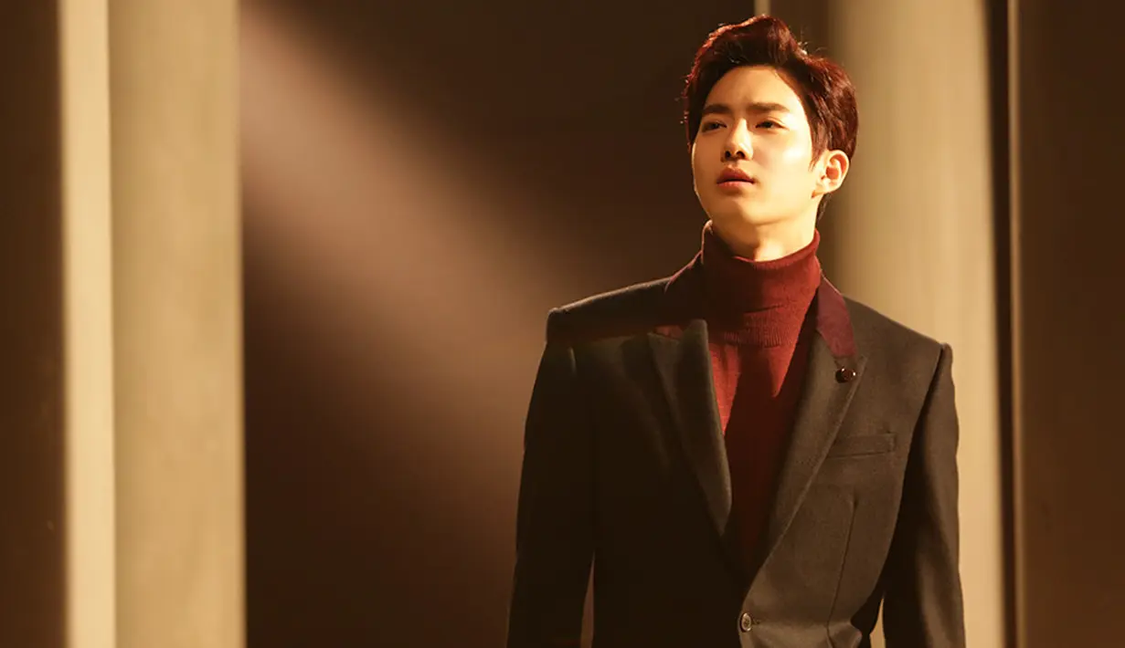 Suho mengaku jika sebenarnya tidak ada kenangan yang khusus saat ia duduk di bangku sekolah. Ia juga mengaku jika dirinnya tak punya cita-cita tertentu saat masih sekolah. (Foto: Soompi.com)