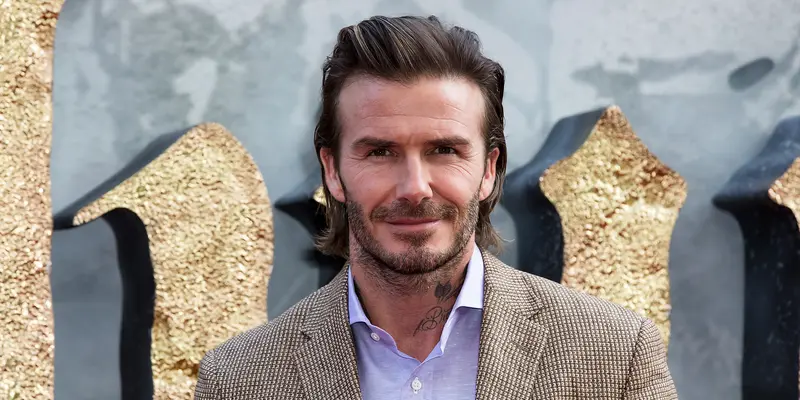 Gaya David Beckham saat Hadiri Pemutaran Film King Arthur