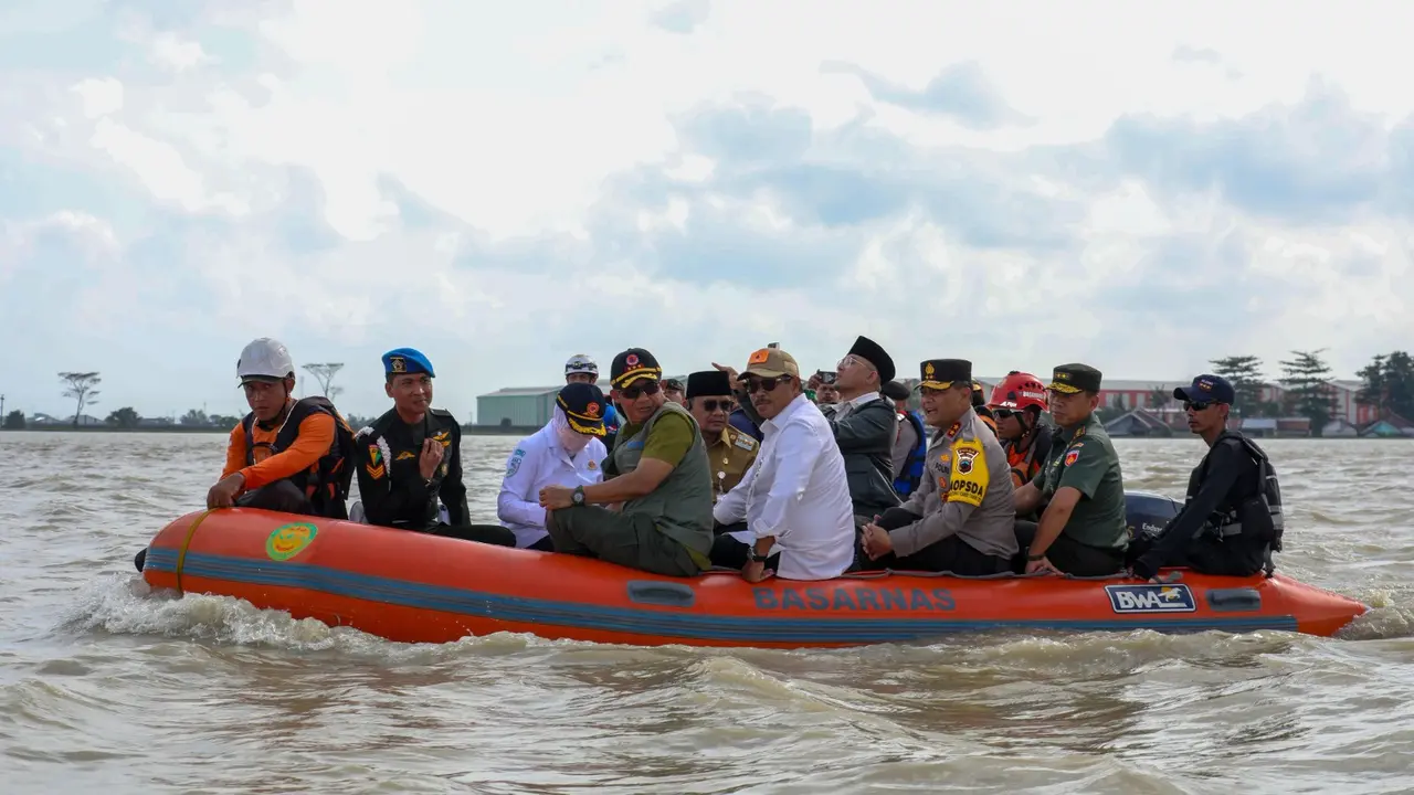 Tanggul Jebol Biang Banjir Jepara dan Demak, Pj Nana Sudjana: Harus Dievaluasi
