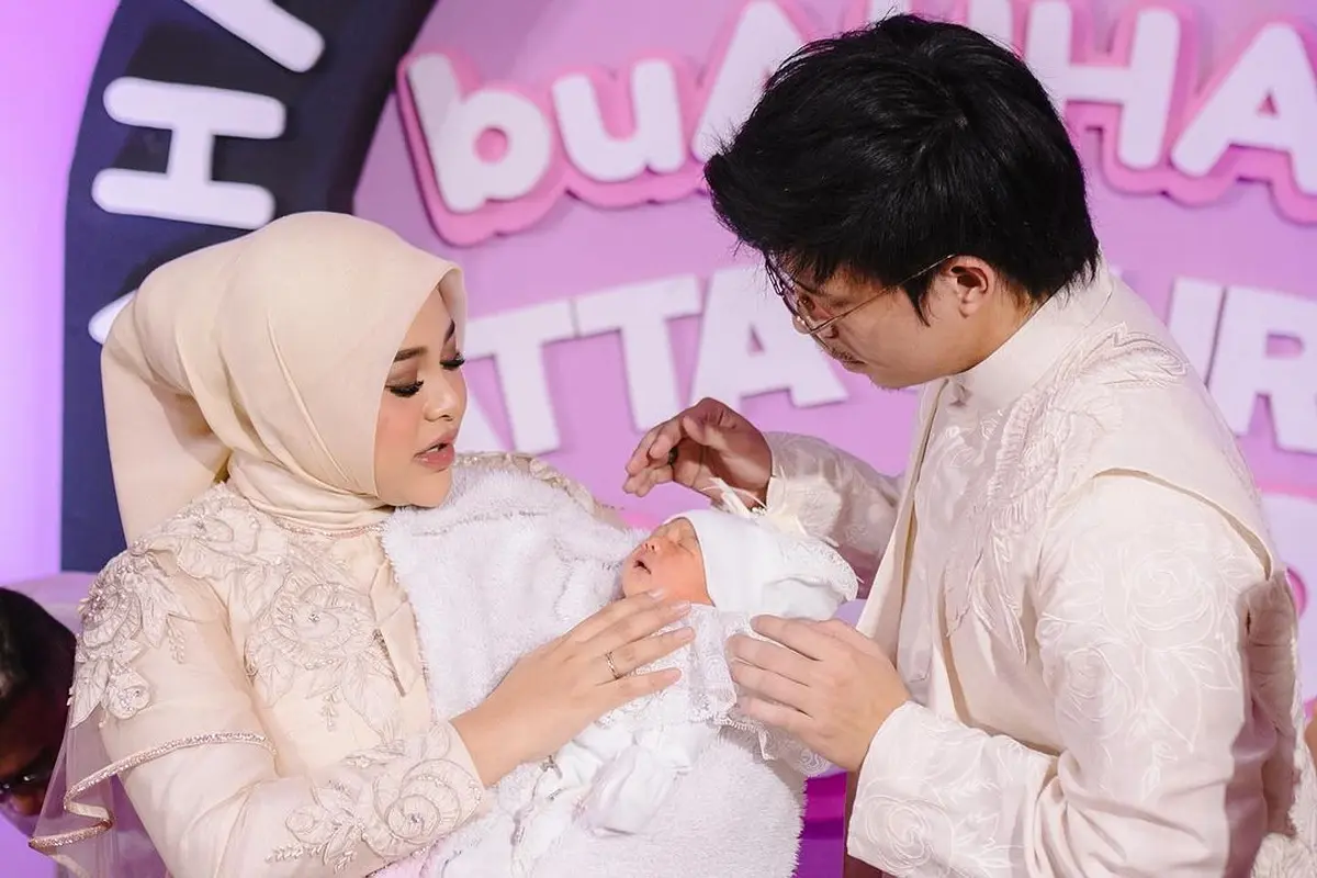 Potret Akikah Anak Kedua Aurel Hermansyah dan Atta Halilintar