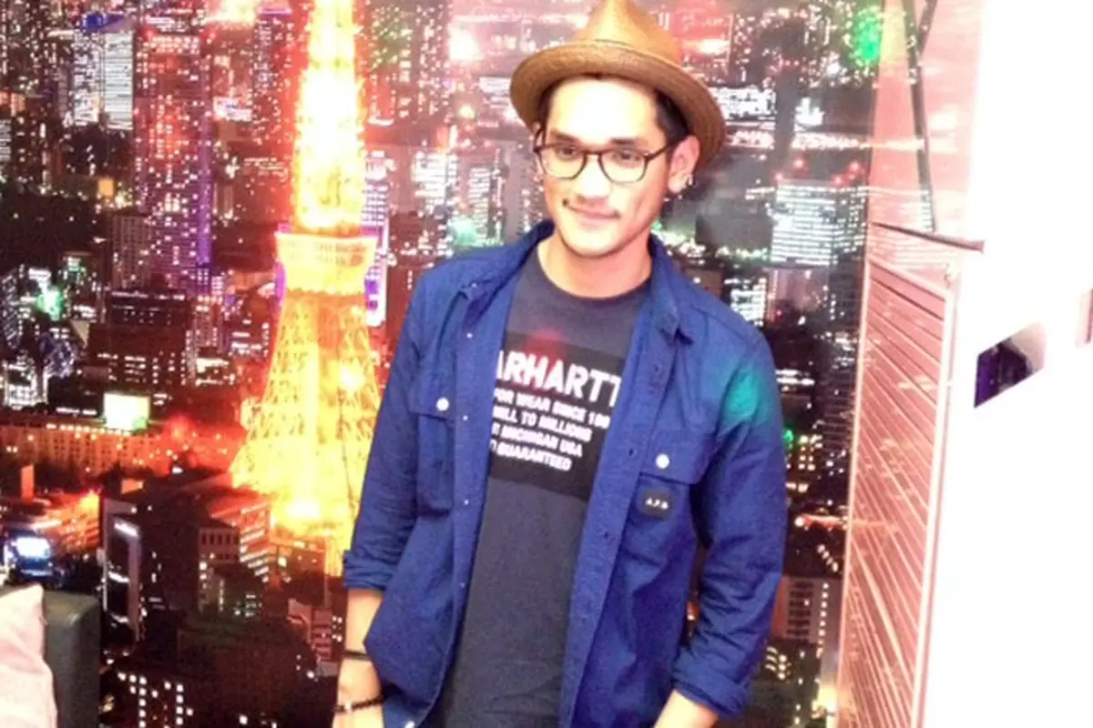 Gara-gara Hobi, Afgan Buka Tempat Karaoke
