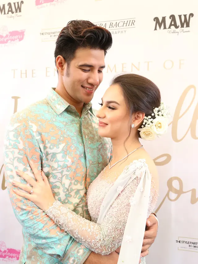 [Fimela] Ammar Zoni dan Irish Bella