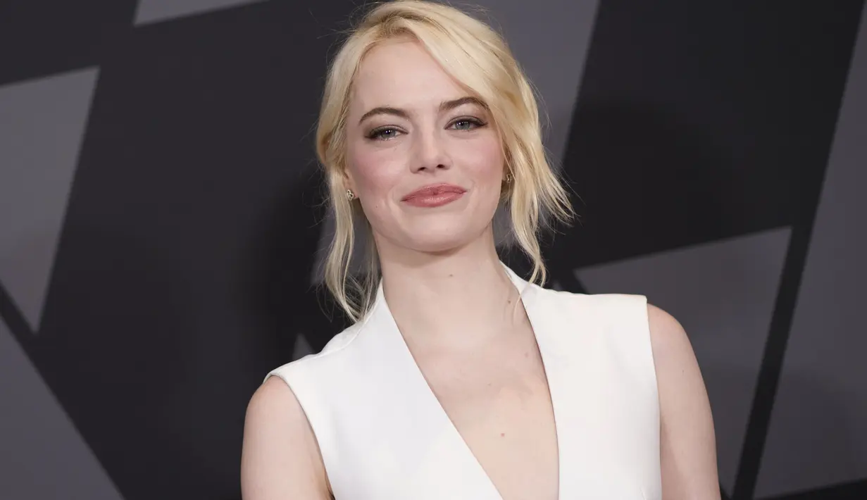 Emma Stone adalah fans beat Spice Girls. Sebuah video memperlihatkan wajah panik namun bahagia Emma saat Mel B membuatnya sebuah video pesan. (VALERIE MACON / AFP)
